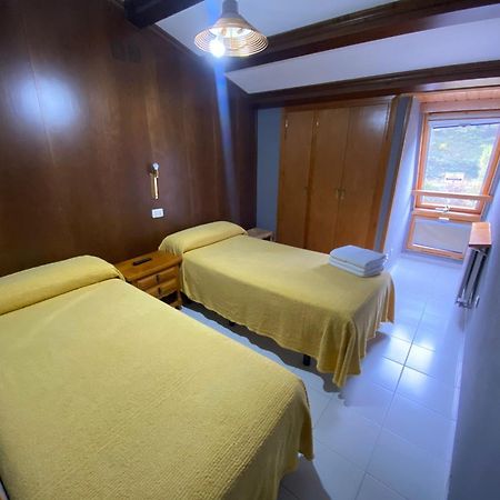 Hostal Los Valles Бьельса Экстерьер фото