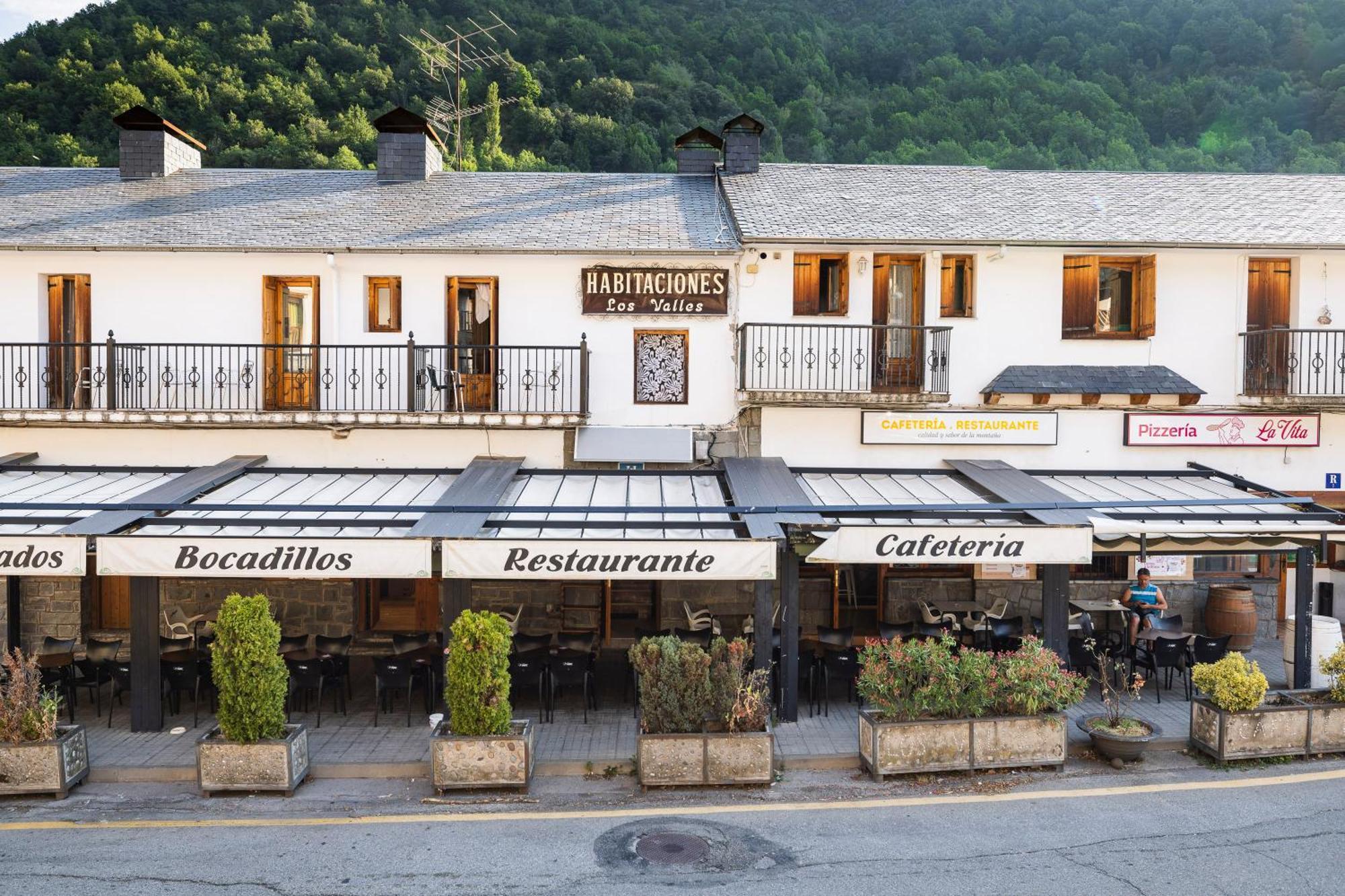 Hostal Los Valles Бьельса Экстерьер фото