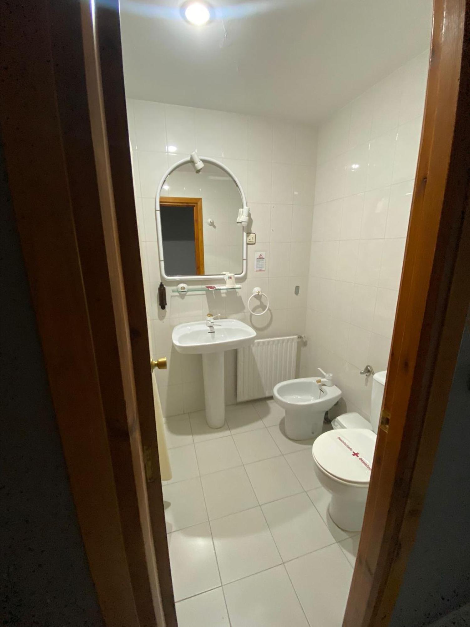 Hostal Los Valles Бьельса Экстерьер фото
