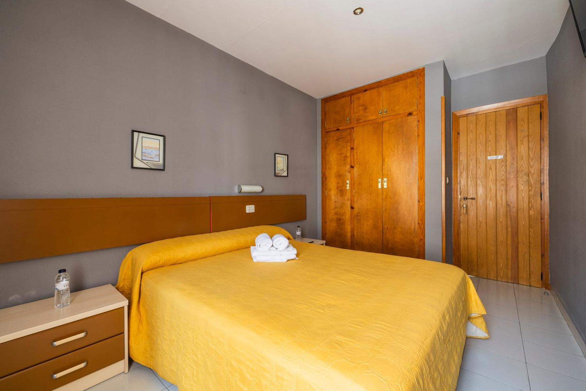 Hostal Los Valles Бьельса Экстерьер фото