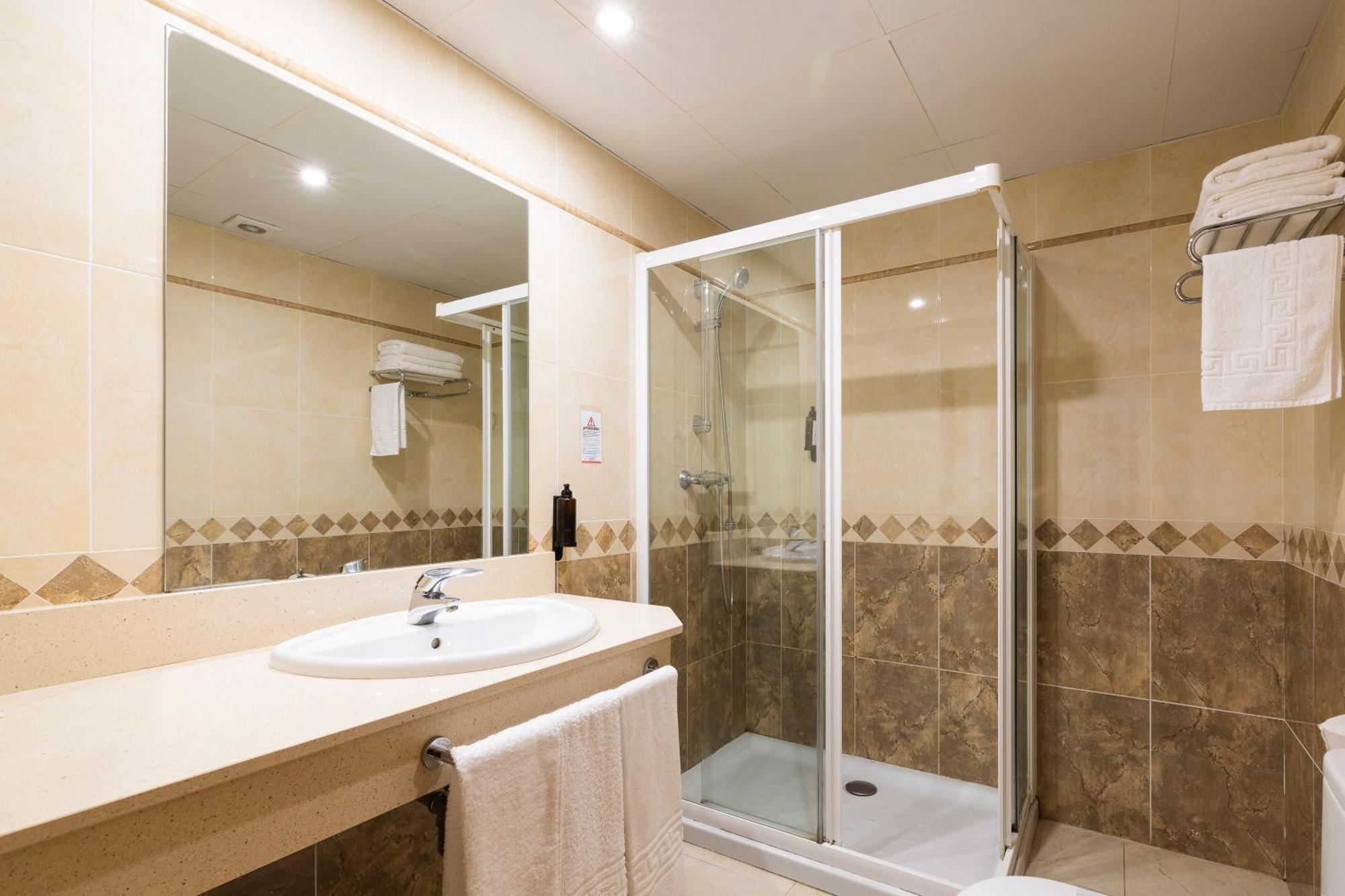 Hostal Los Valles Бьельса Экстерьер фото
